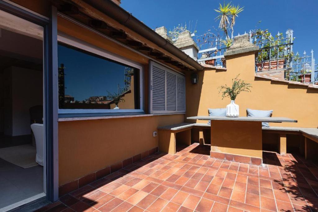 Penthouse In Piazza Venezia With Terrace Rome